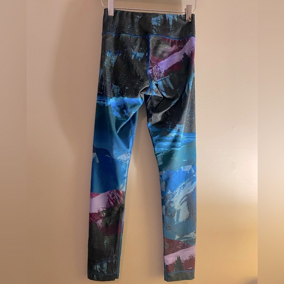 Reebok LEs Mills Scenic Mountain print leggings - Picture 3 of 8